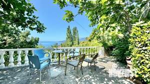 Дом 300м², 3-этажный, участок 13 сот.  