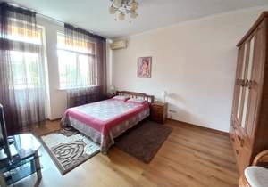 Дом 160м², 2-этажный, участок 3 сот.  
