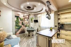 Дом 270м², 3-этажный, участок 4 сот.  
