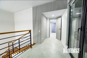 Дом 300м², 3-этажный, участок 5 сот.  