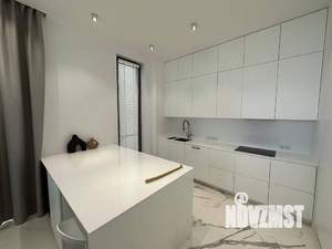 Дом 250м², 2-этажный, участок 10 сот.  