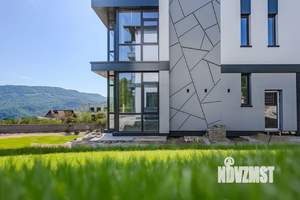 Дом 283м&sup2;, 3-этажный, участок 5 сот.  