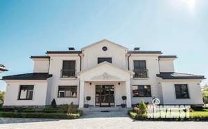 Коттедж 450м², 2-этажный, участок 25 сот.  