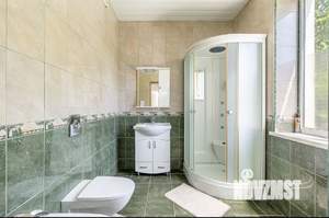 Дом 284м², 3-этажный, участок 7 сот.  