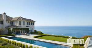 Дом 820м², 2-этажный, участок 25 сот.  