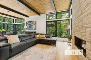 Дом 300м², 2-этажный, участок 7 сот.  