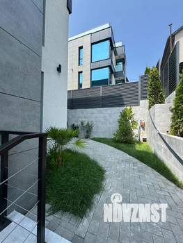 Дом 300м², 3-этажный, участок 5 сот.  