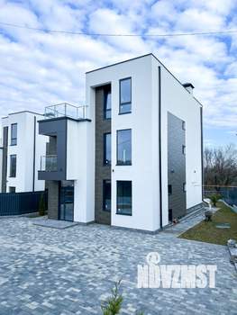 Дом 274м², 3-этажный, участок 5 сот.  