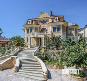 Дом 1098м&sup2;, 4-этажный, участок 35 сот.  