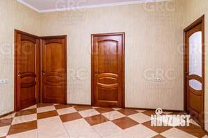 Дом 200м², 2-этажный, участок 3 сот.  