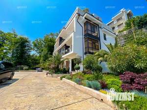 Таунхаус 271м², 3-этажный, участок 4 сот.  