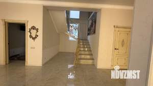 Дом 180м², 2-этажный, участок 5 сот.  