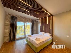 Коттедж 285м², 3-этажный, участок 6 сот.  