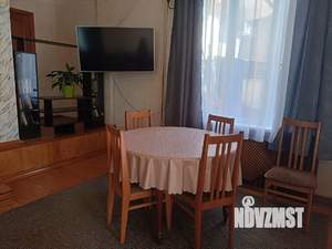 Дом 100м², 2-этажный, участок 6 сот.  