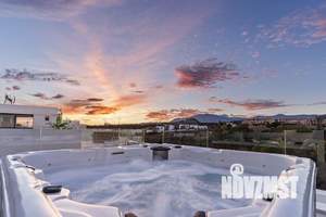 Дом 310м², 3-этажный, участок 270 сот.  