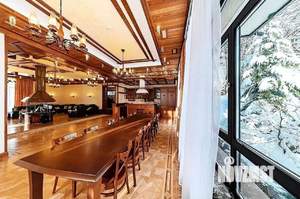 Дом 820м², 3-этажный, участок 120 сот.  