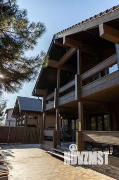 Дом 222м², 2-этажный, участок 4 сот.  