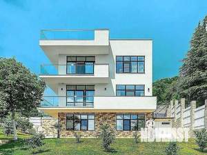 Коттедж 270м², 3-этажный, участок 6 сот.  