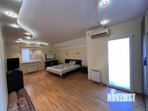 Дом 200м&sup2;, 2-этажный, участок 7 сот.  