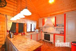 Дом 174м², 2-этажный, участок 20 сот.  