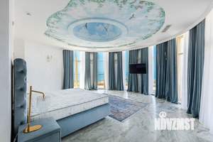 Дом 700м², 3-этажный, участок 17 сот.  