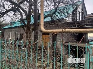 Дом 200м², 2-этажный, участок 10 сот.  