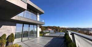 Дом 300м², 2-этажный, участок 5 сот.  