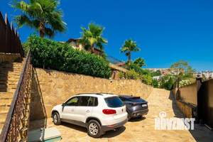 Дом 370м², 2-этажный, участок 12 сот.  