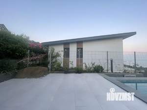 Дом 500м², 3-этажный, участок 5 сот.  