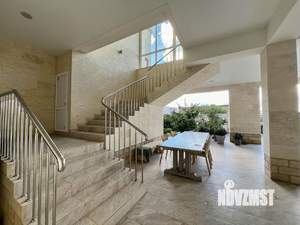 Дом 539м², 2-этажный, участок 5 сот.  