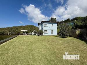 Дом 650м², 3-этажный, участок 16 сот.  