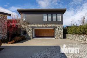 Дом 330м², 2-этажный, участок 9 сот.  