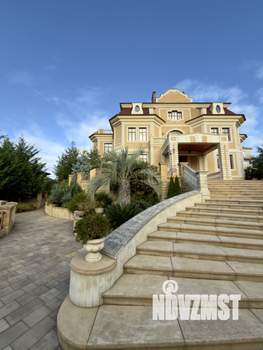 Дом 1098м&sup2;, 4-этажный, участок 35 сот.  