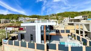 Коттедж 310м&sup2;, 2-этажный, участок 4 сот.  