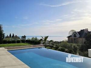 Дом 300м², 2-этажный, участок 20 сот.  