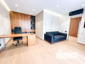 Коттедж 560м², 3-этажный, участок 7 сот.  