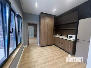 Коттедж 297м², 3-этажный, участок 7 сот.  