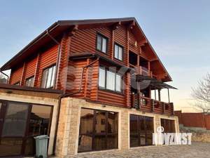 Дом 350м&sup2;, 3-этажный, участок 20 сот.  