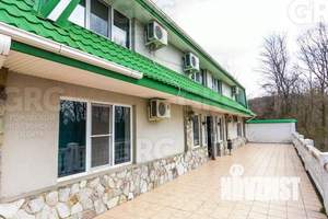 Дом 750м², 3-этажный, участок 15 сот.  