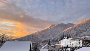 Дом 250м², 3-этажный, участок 15 сот.  