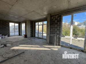 Дом 200м&sup2;, 2-этажный, участок 4 сот.  