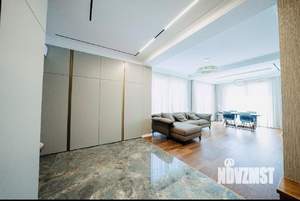 Дом 250м², 2-этажный, участок 10 сот.  
