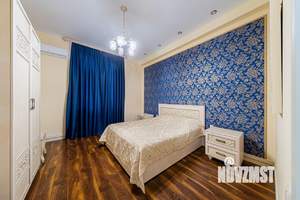 Дом 1200м², 3-этажный, участок 22 сот.  