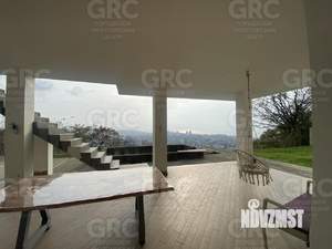 Дом 296м², 3-этажный, участок 6 сот.  