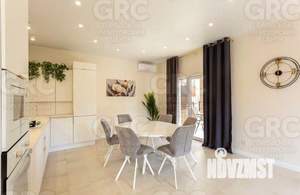 Коттедж 130м², 2-этажный, участок 3 сот.  