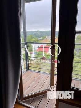 Коттедж 250м², 3-этажный, участок 6 сот.  