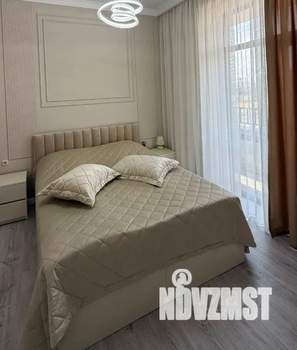 Коттедж 250м², 2-этажный, участок 5 сот.  