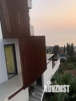 Коттедж 520м², 3-этажный, участок 5 сот.  