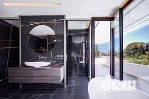 Дом 650м², 2-этажный, участок 20 сот.  