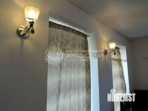 Коттедж 1050м&sup2;, 3-этажный, участок 10 сот.  